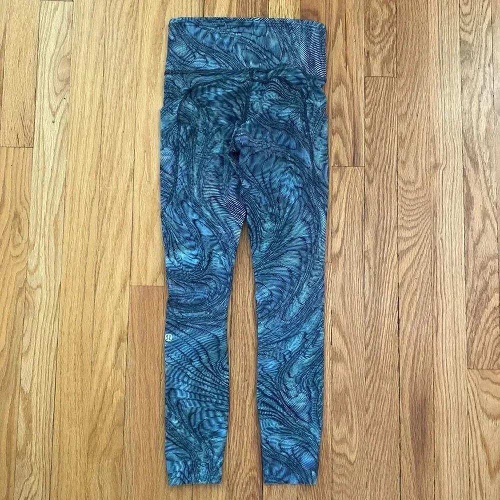 Lululemon sz 2 Fast and Free Tight 25" *Non-Reflective Nulux blue EUC - Picture 5 of 14